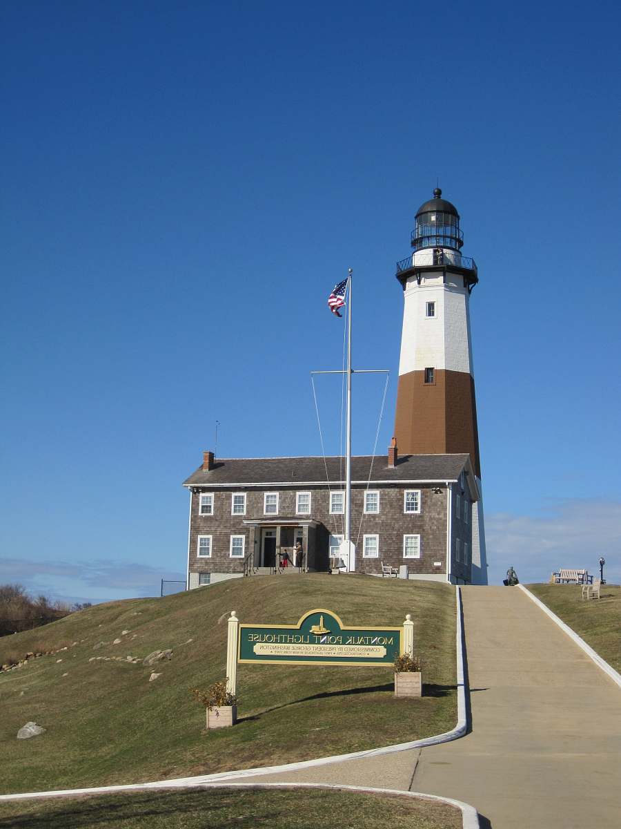 building brown and white lighthouse tower