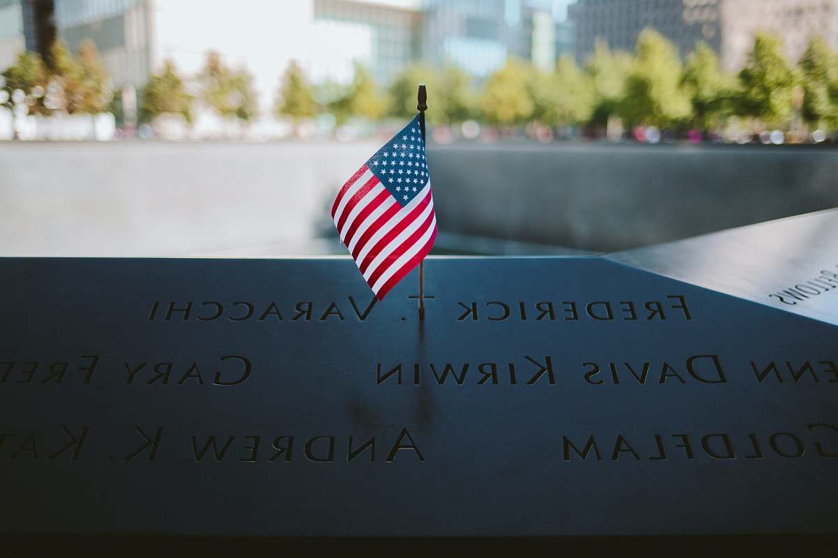 symbol USA flaglet world trade center