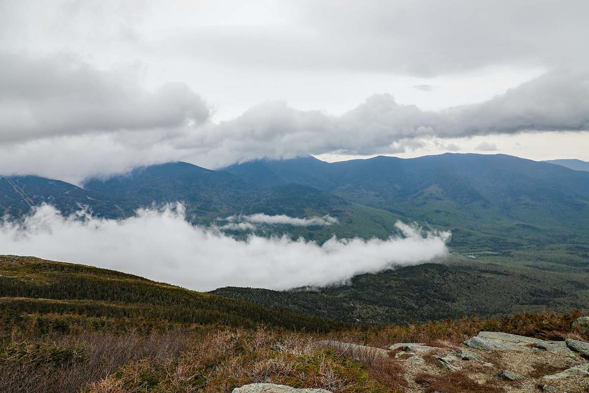 mountain foffy mountain scenery mountain range