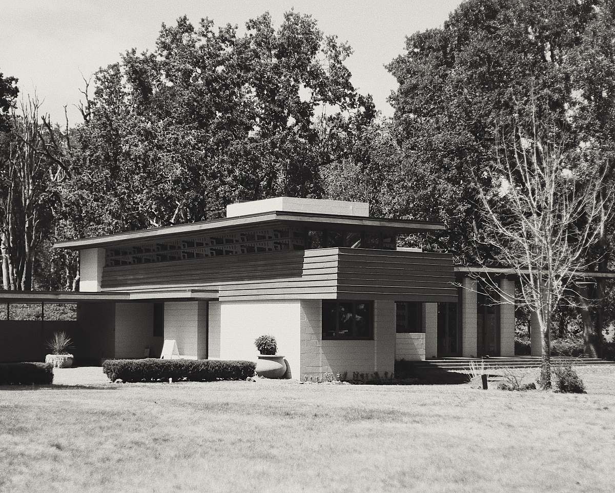 building  countryside