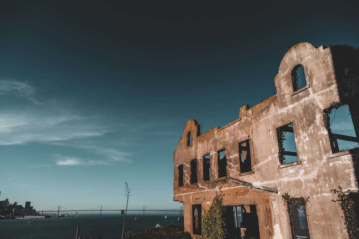 alcatraz brown concrete building during daytime san francisco