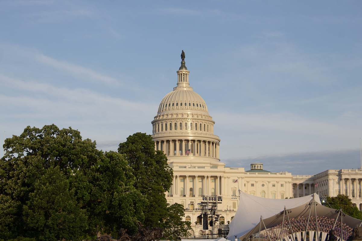 building architect photo of a white building dome