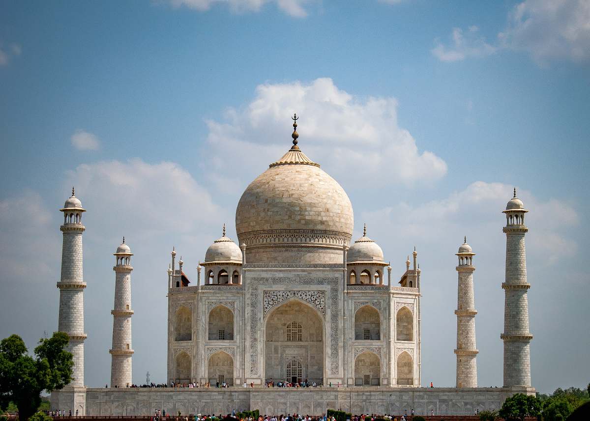 building architectural photography of white temple dome