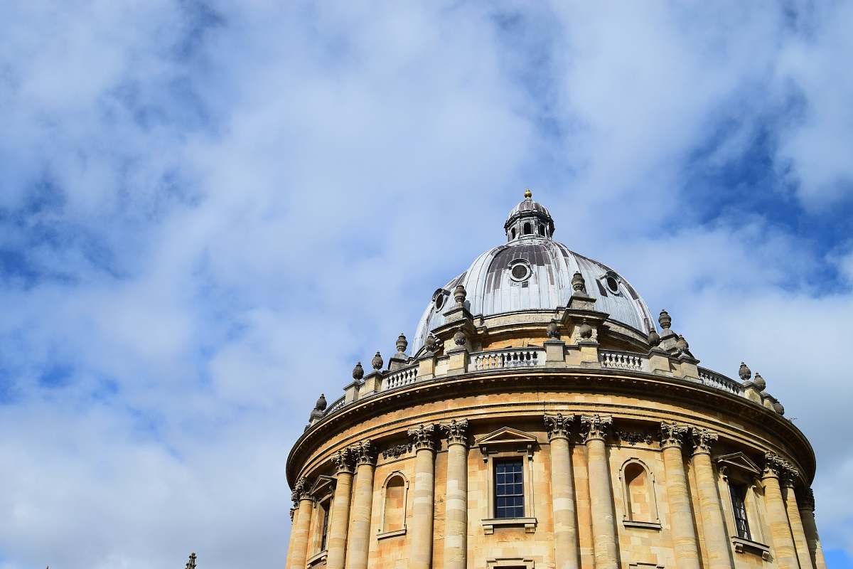 building beige and gray tower during day dome