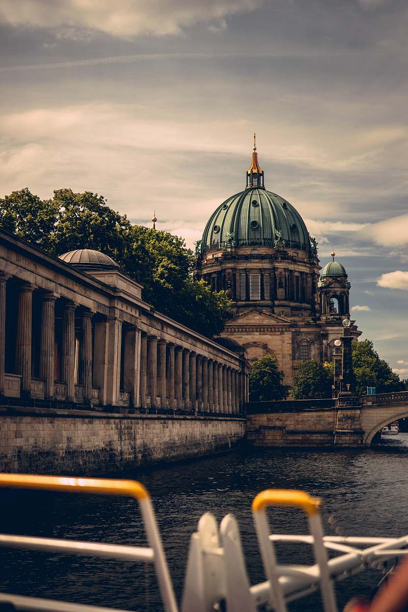 building Berlin Cathedral dome