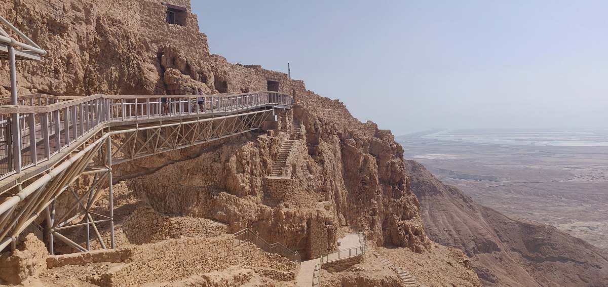 building bridge on cliff housing
