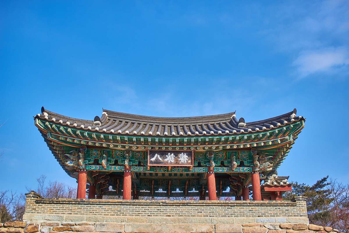 building brown and blue pagoda house temple