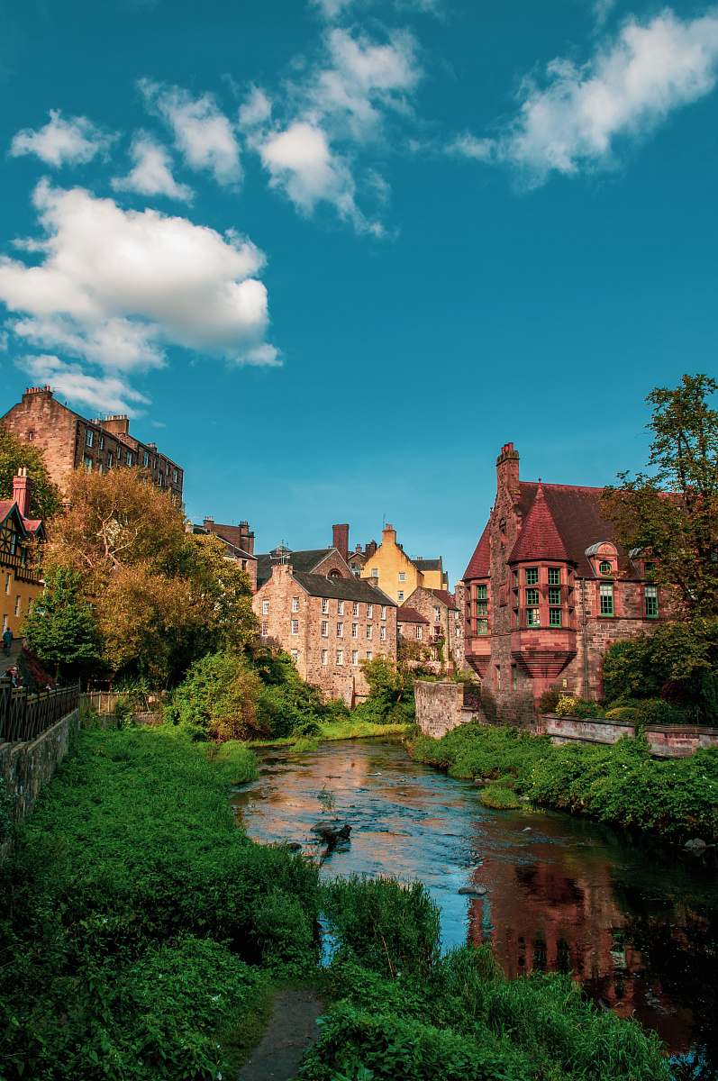 building brown and gray houses castle