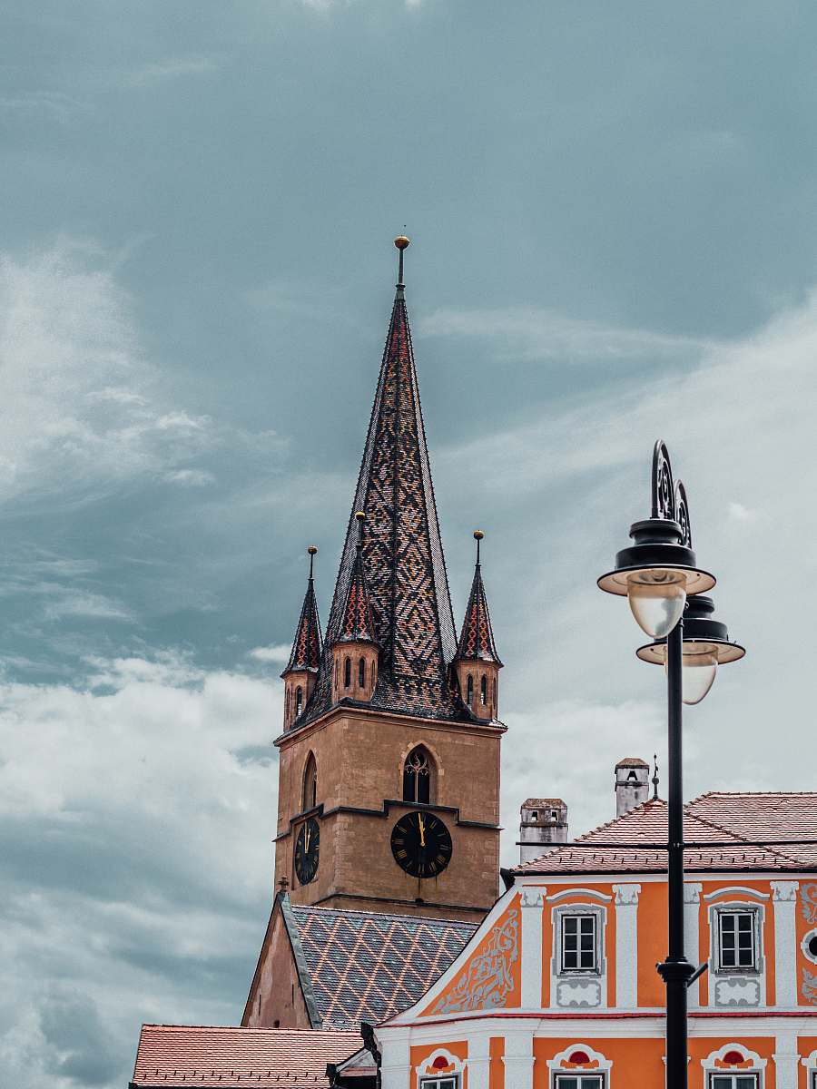 Building Brown And White Castle Spire Image Free Photo