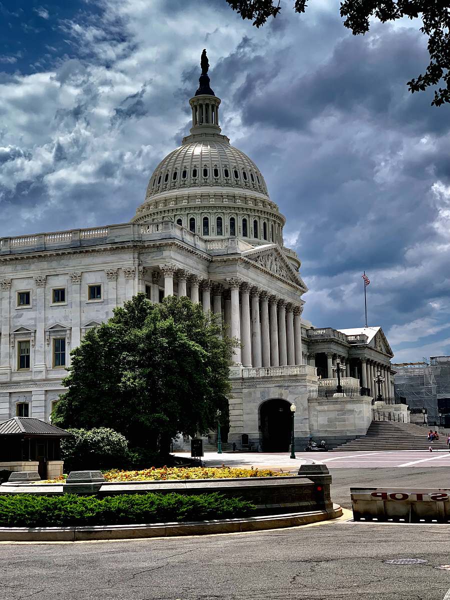 Building Capitol Hill During Daytime Under Blue And White Skies Dome ...