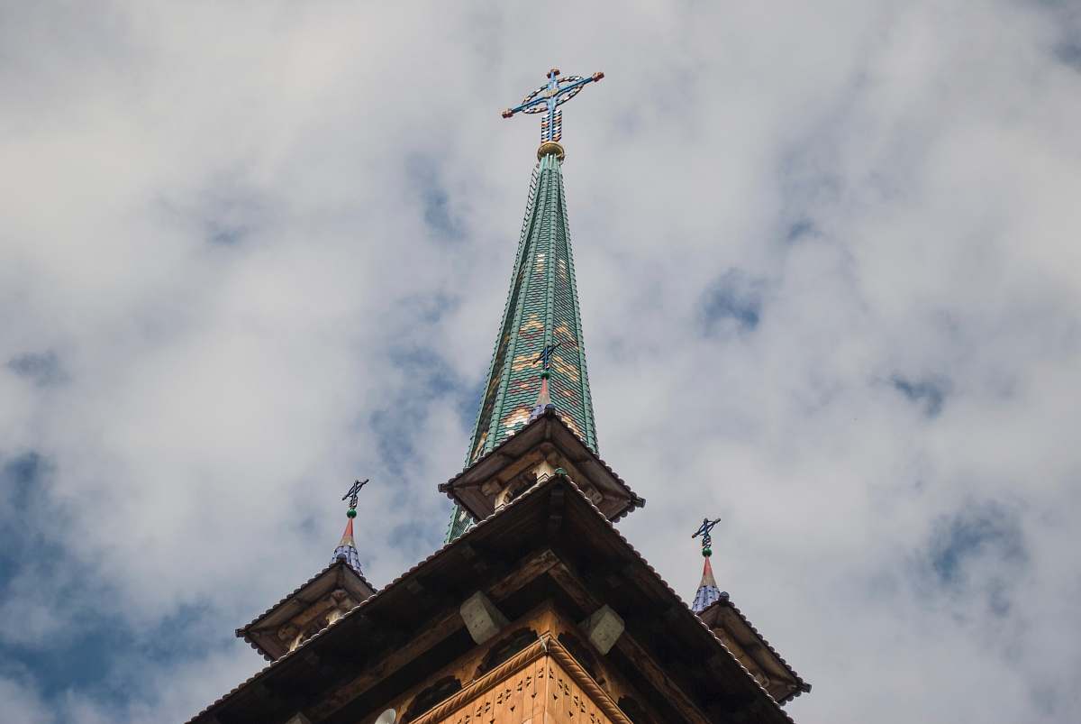 building cross tower spire