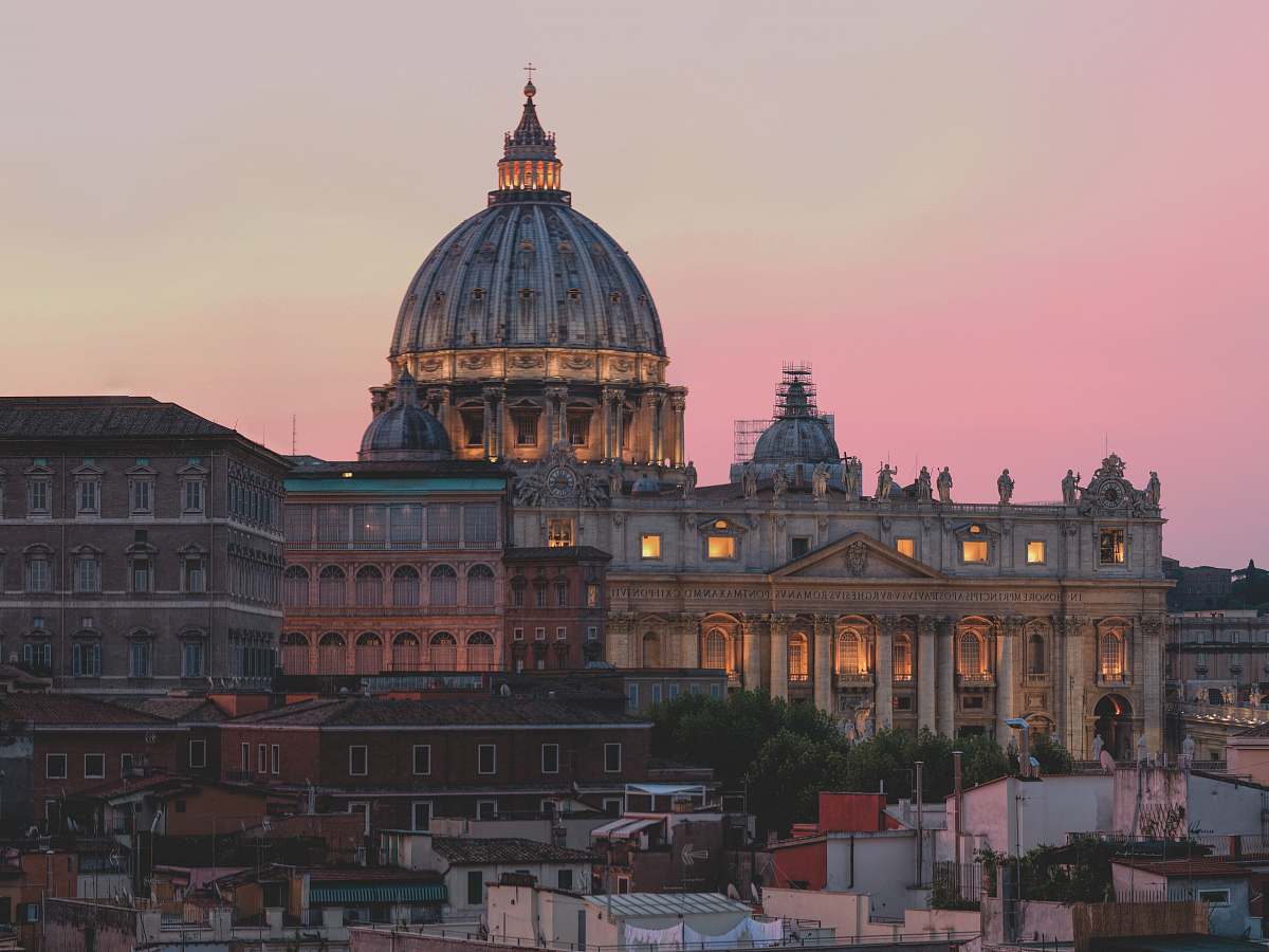 dome dome Cathedral building