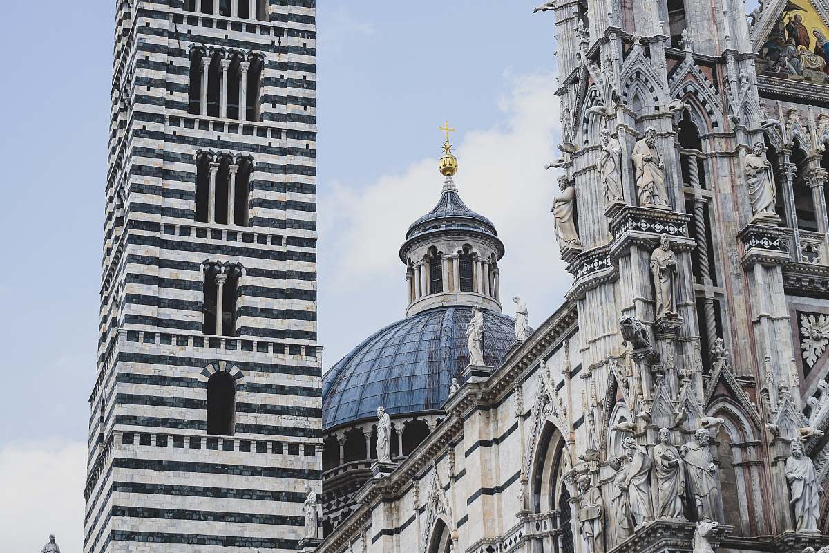 building Duomo di Siena Church in Siena, Italy dome