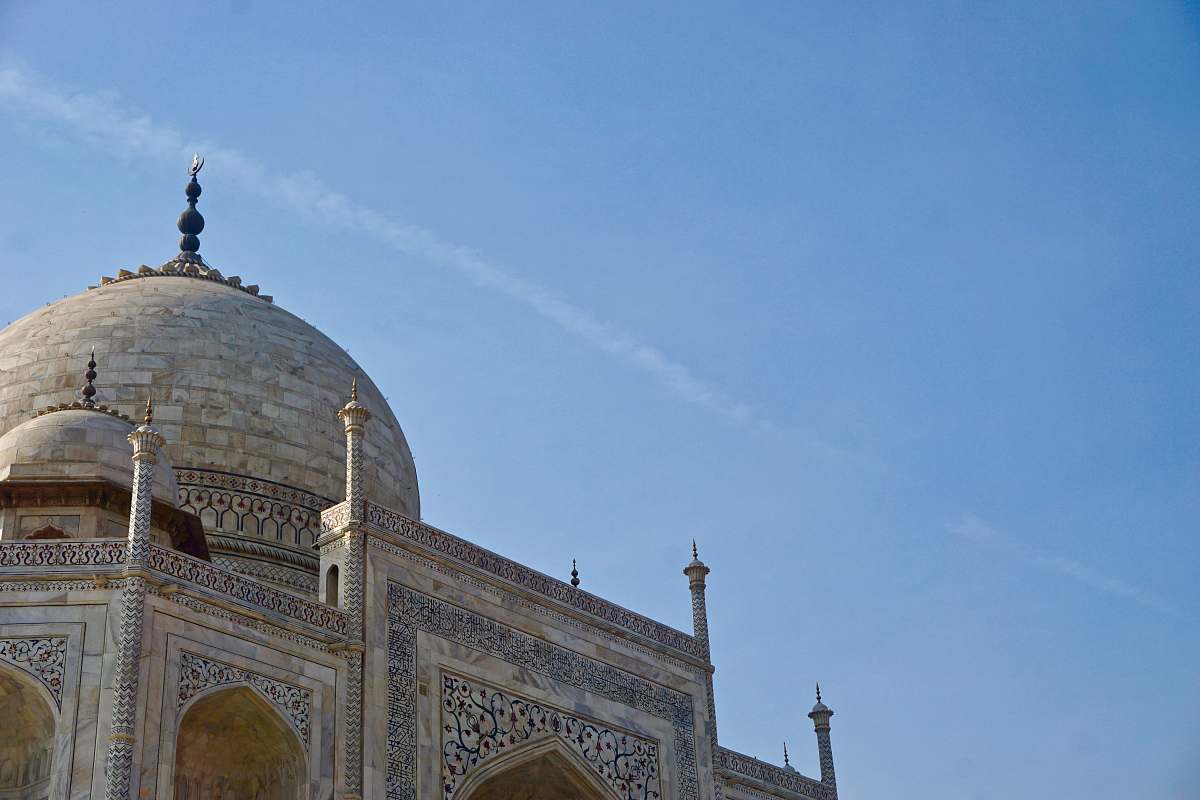 building gray and blue concrete mosque dome