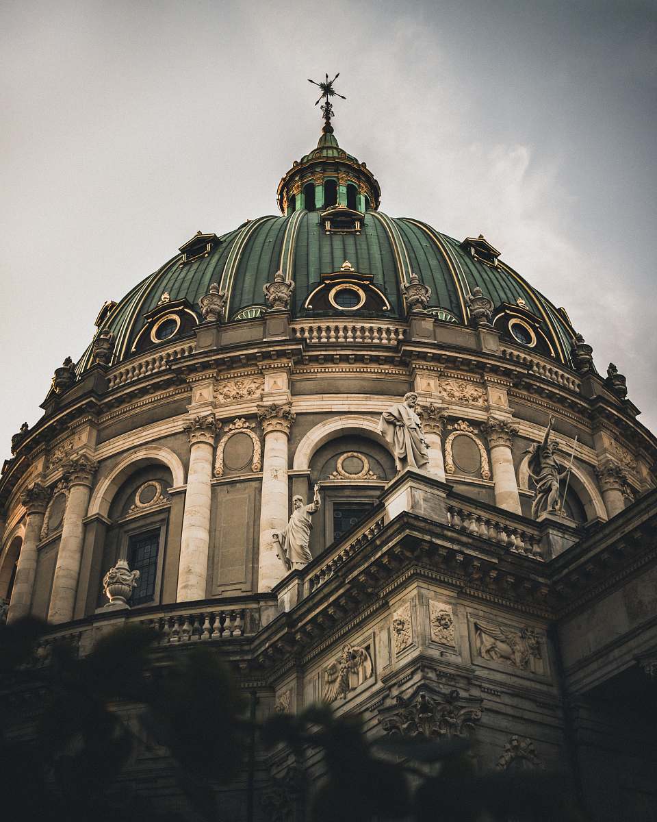 building gray and green dome building dome