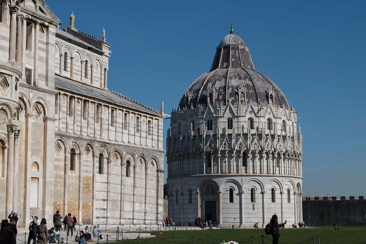 building gray mosque dome