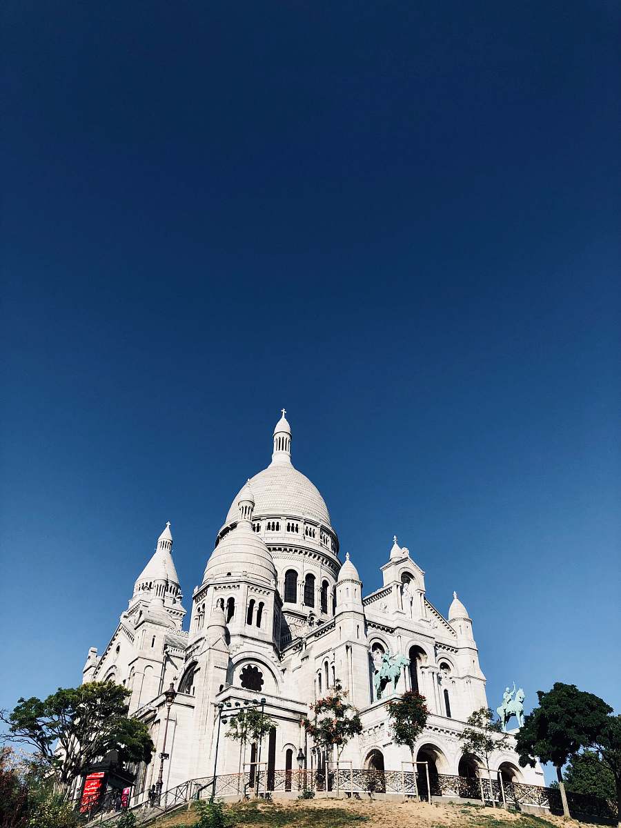 building low angle photo of concrete church dome