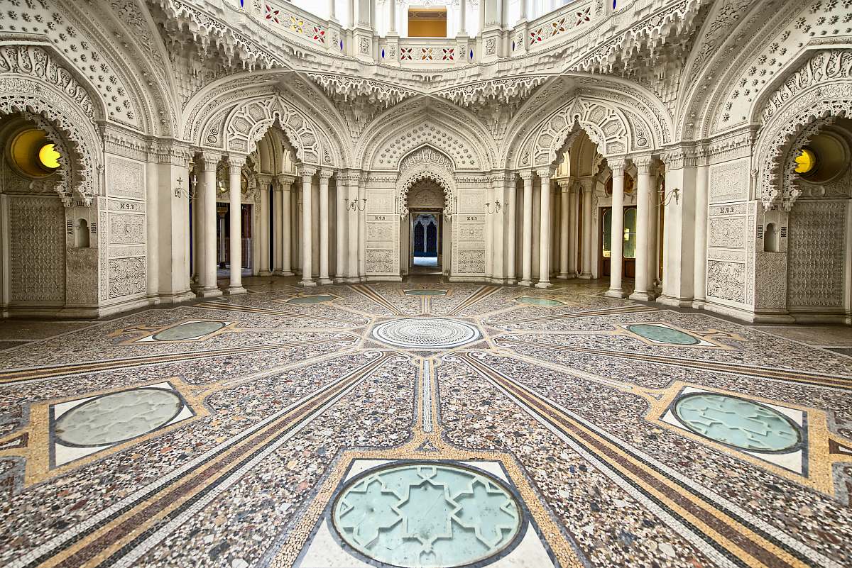 building photo of cathedral interior room