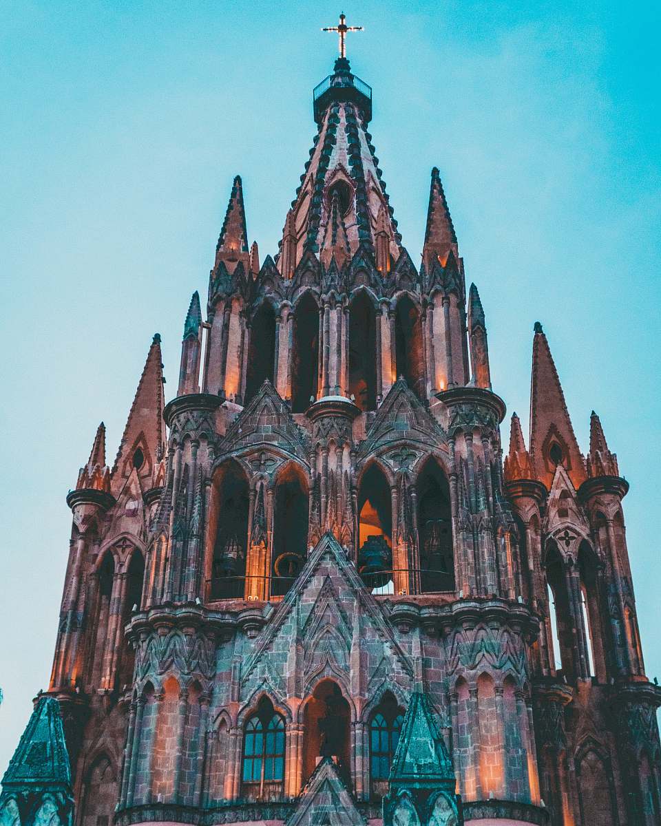 building Sagrada Familia building tower