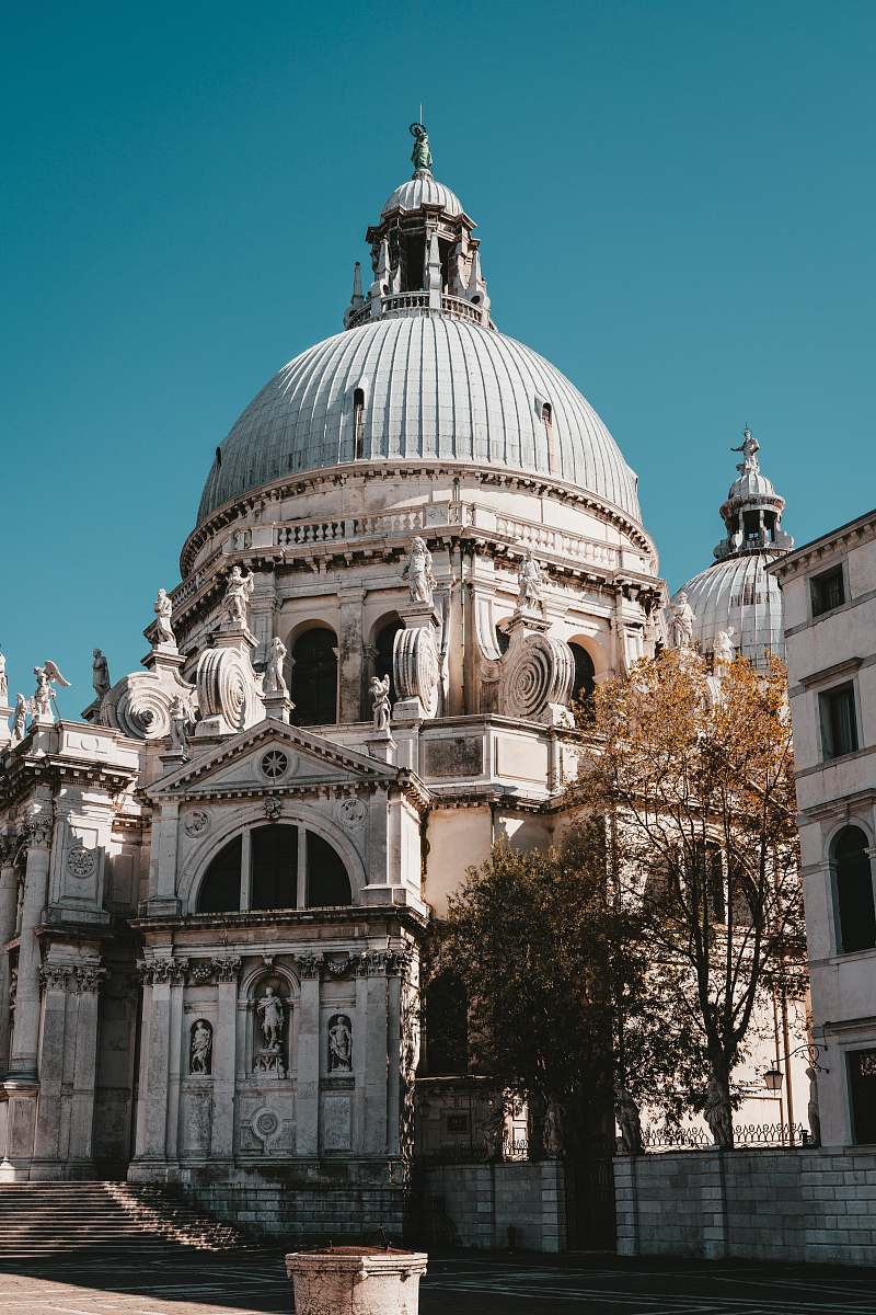 building Santa Maria della Salute in Venice, Italy during daytime dome