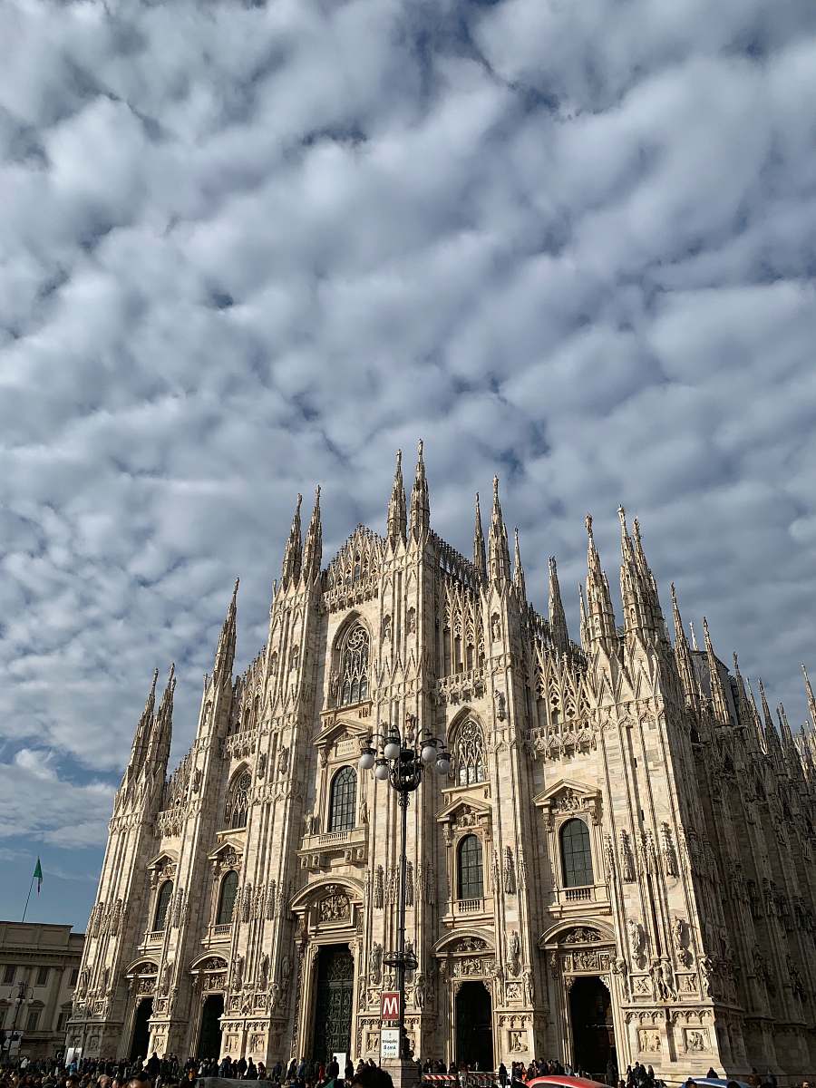building selective focus photography of church cathedral