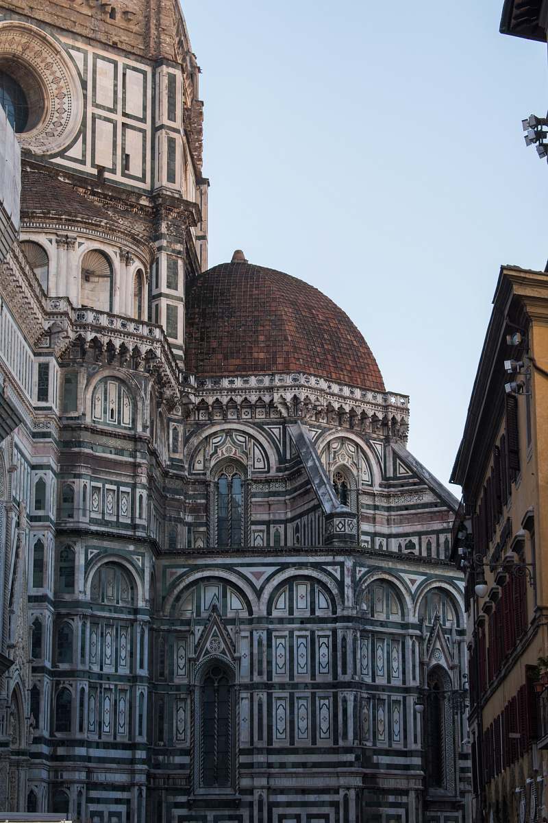 building shallow focus photo of gray building dome