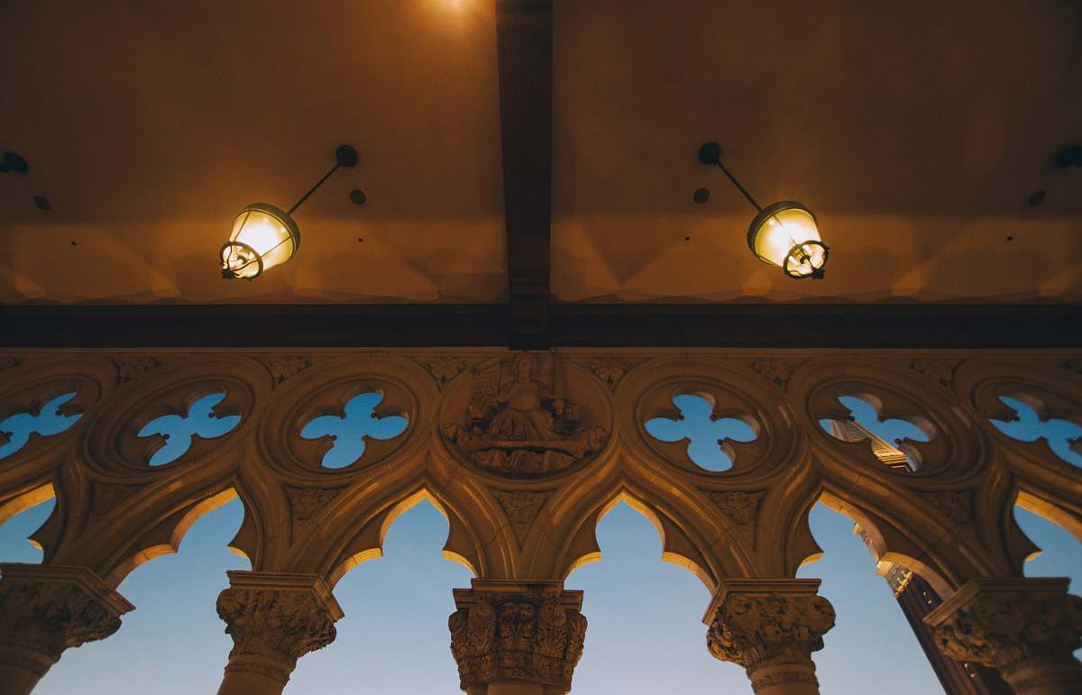 building turn-on ceiling lamp arch
