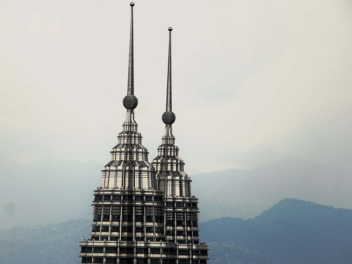 building view of twin towers spire