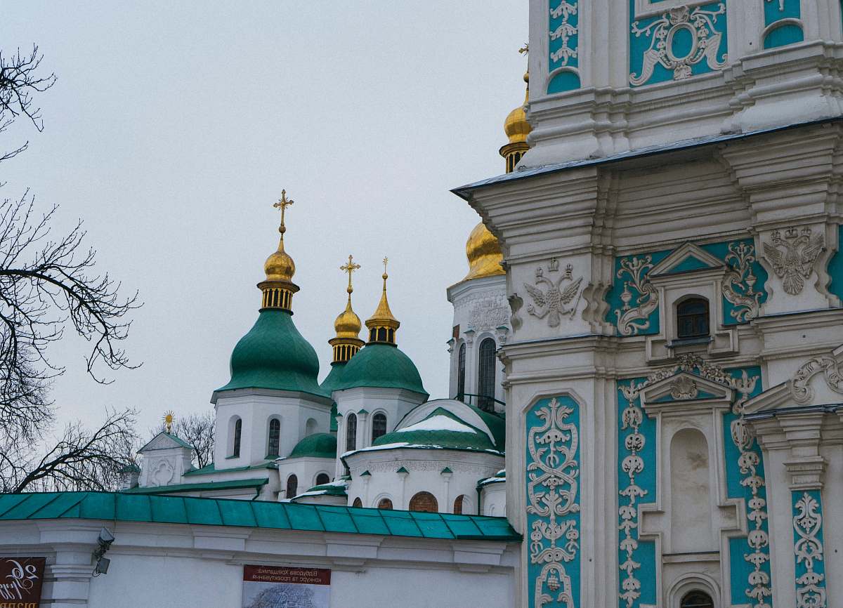 building white and blue cathedral building dome