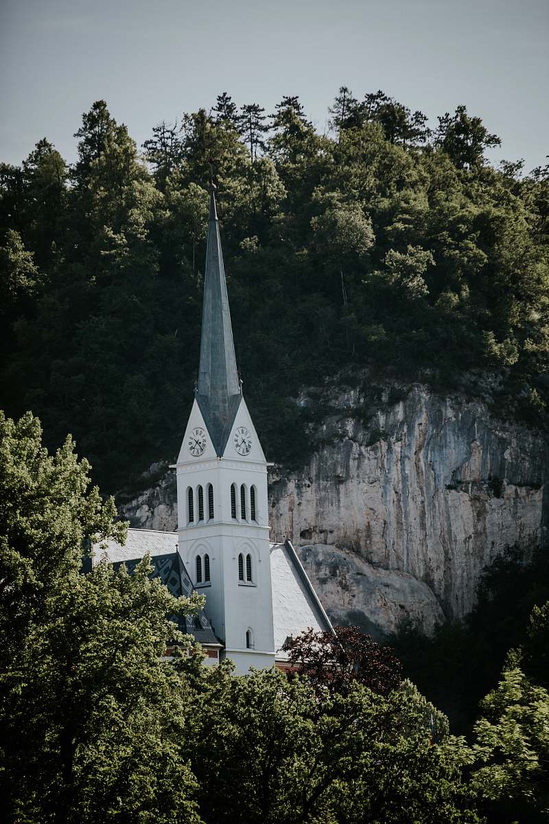 building white and gray concrete church spire