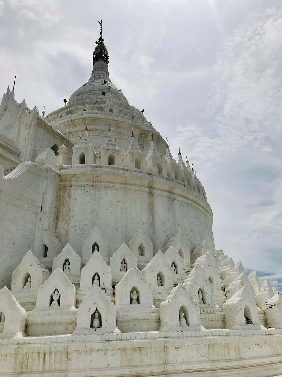 building white church dome