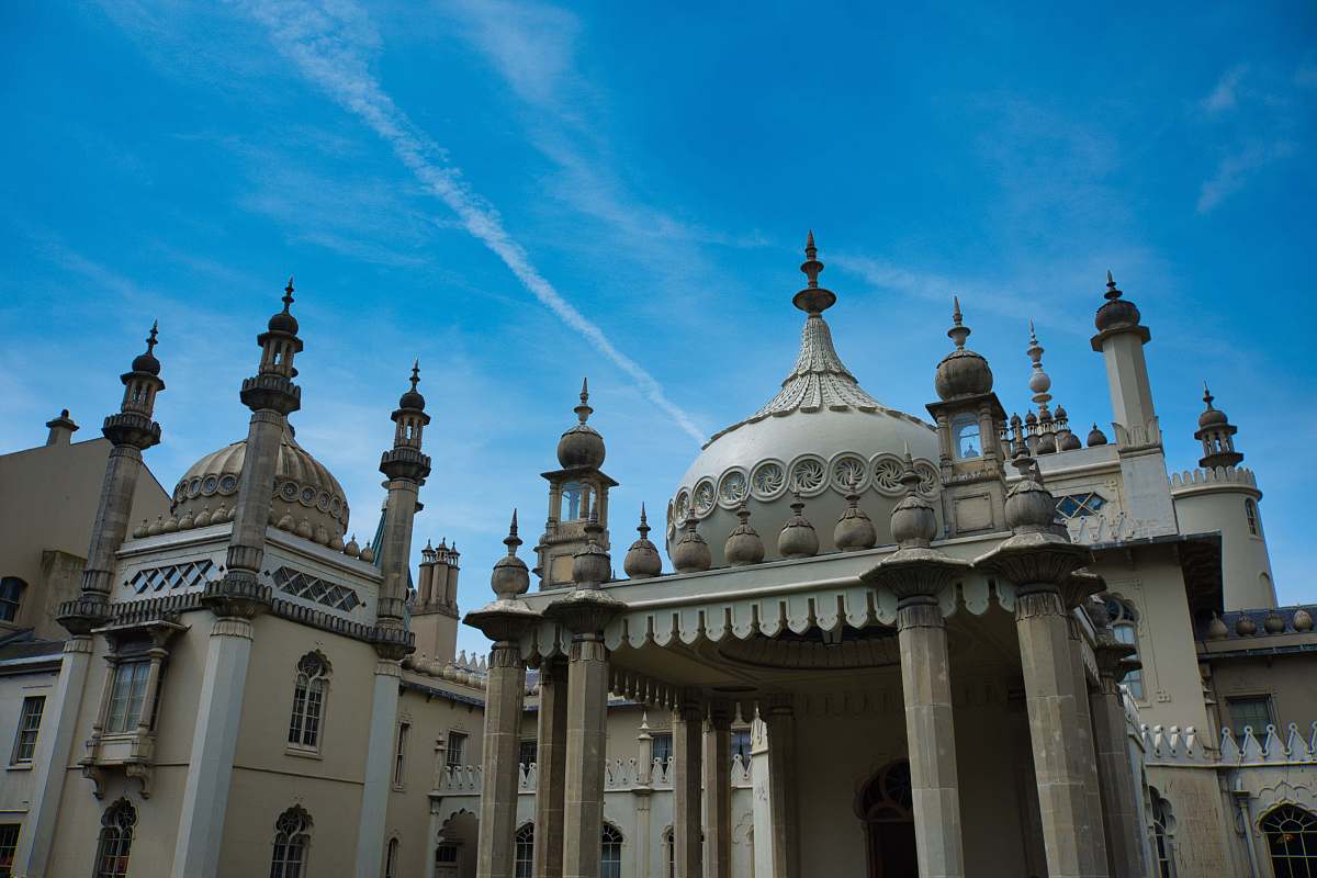 building white concrete mosque at daytime dome