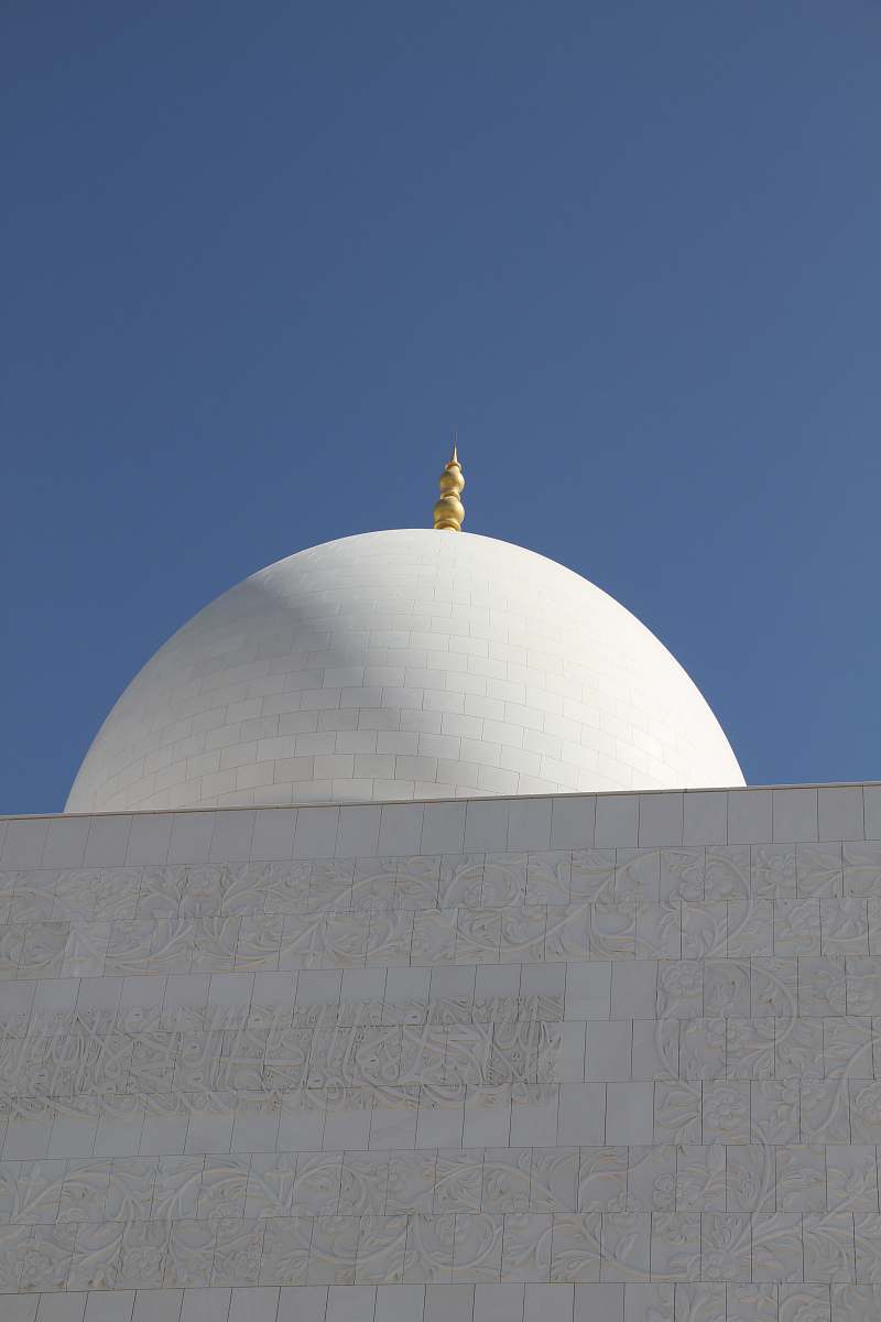 building white concrete mosque during daytime dome