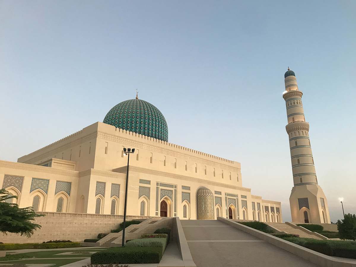 dome white mosque building