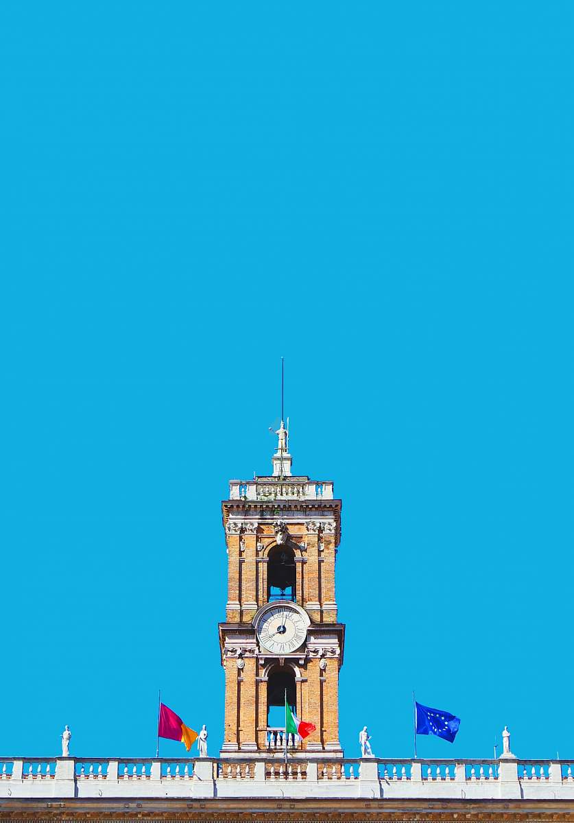 building white tower during daytime tower