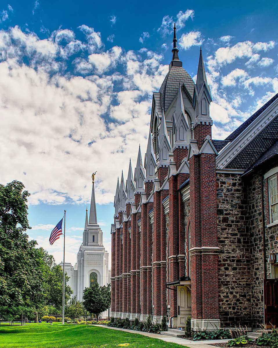 tower architectural photography of white, brown, and gray concrete house steeple