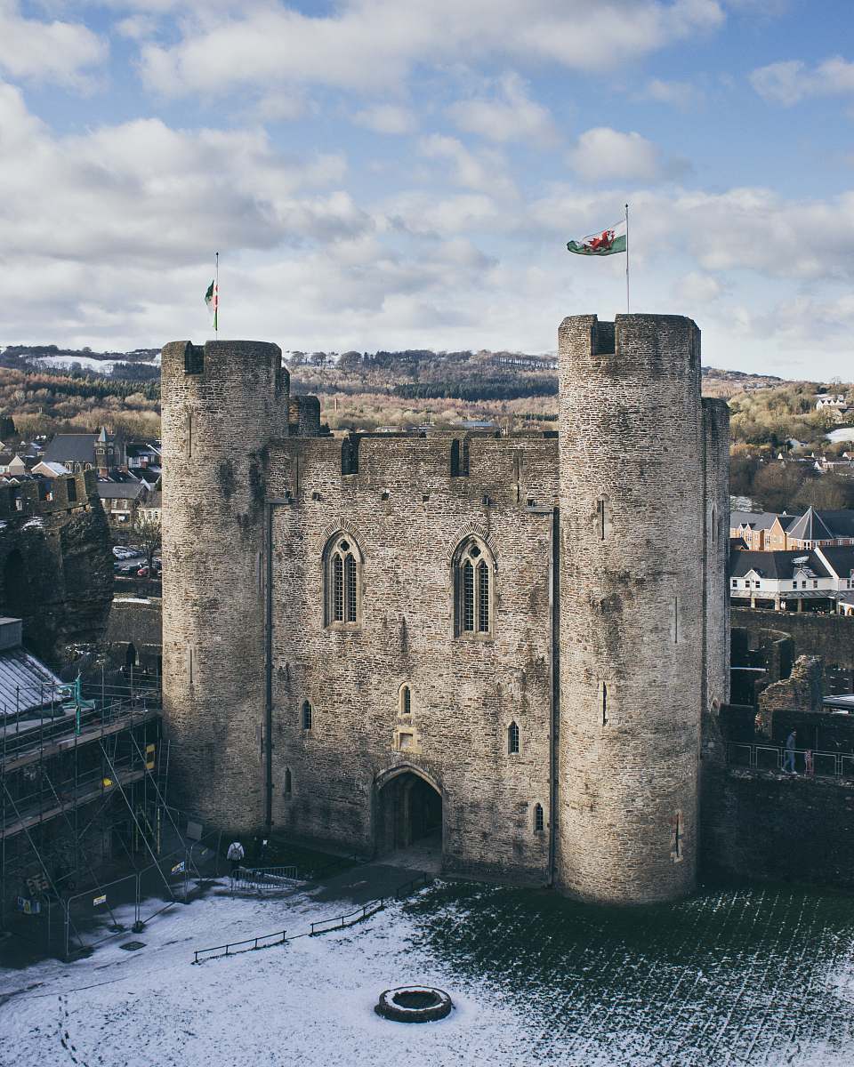 architecture concrete castle during day castle