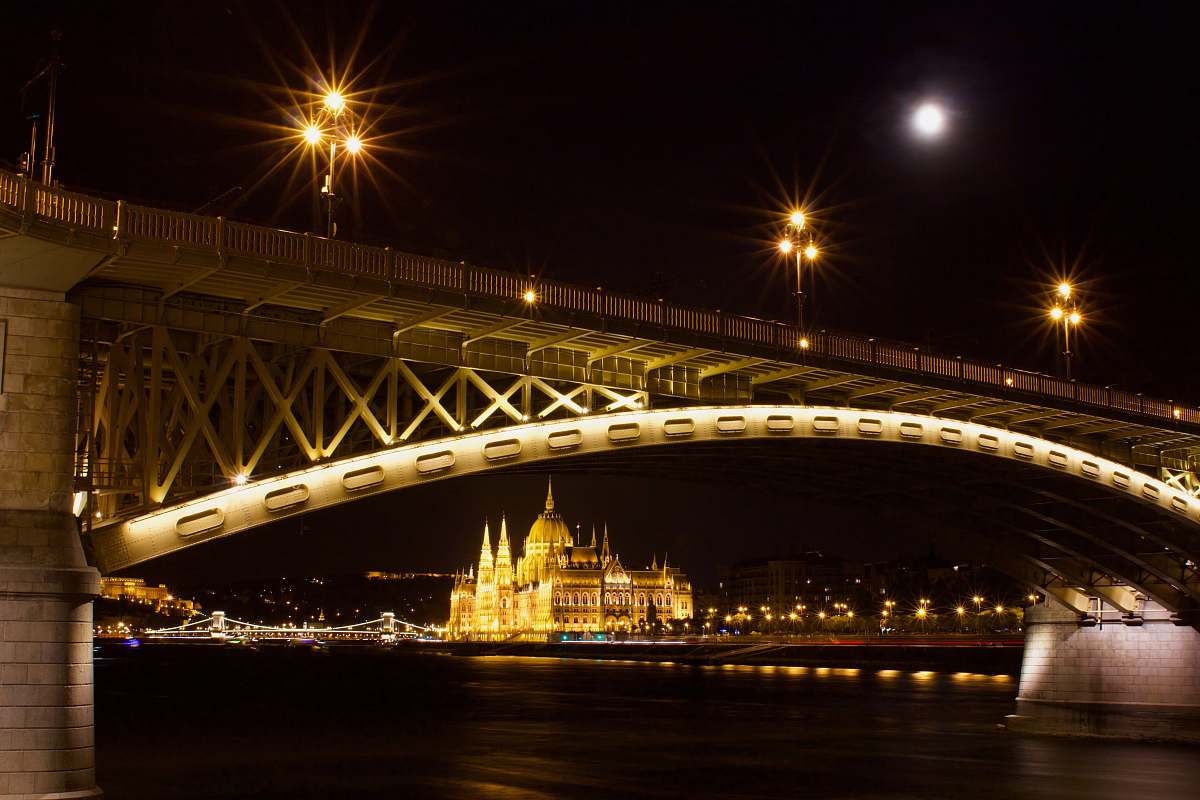 architecture gray concrete bridge arch bridge