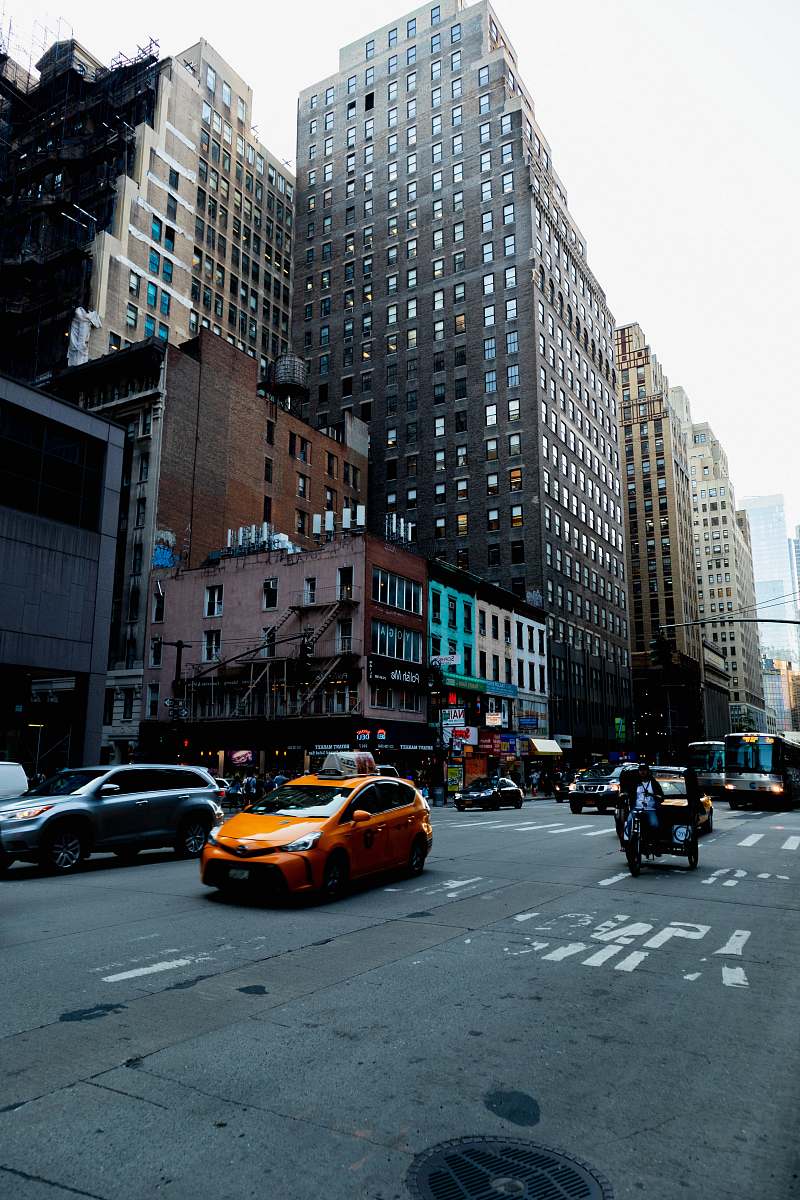 vehicle vehicles near buildings taxi