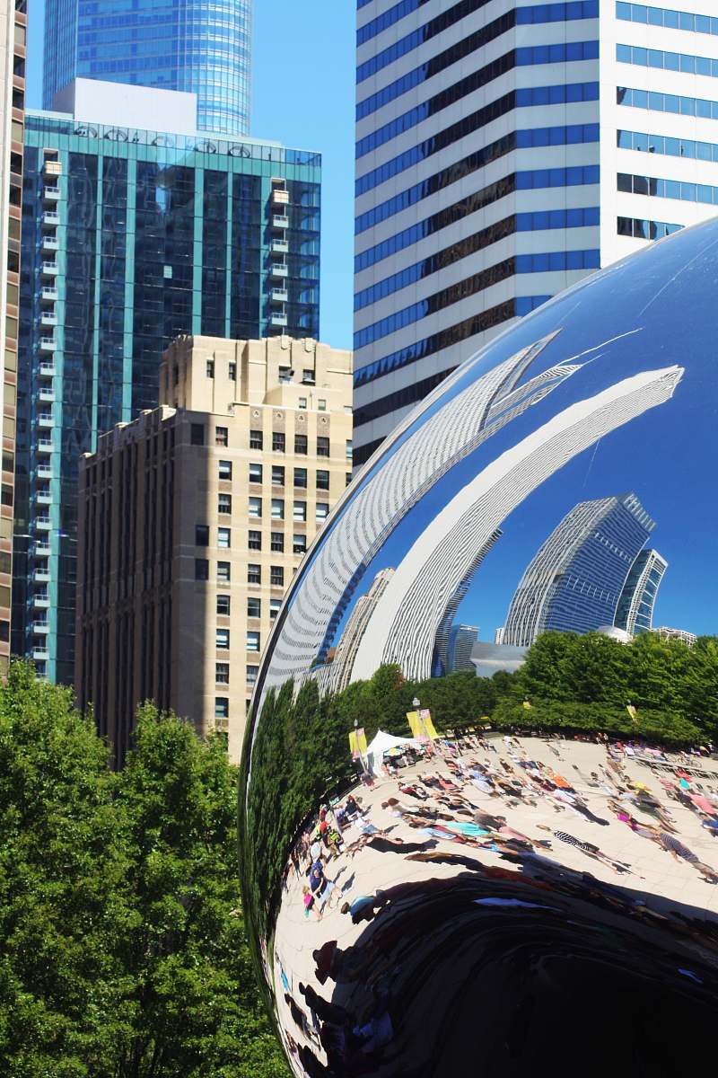 building Cloudgate, Chicago city