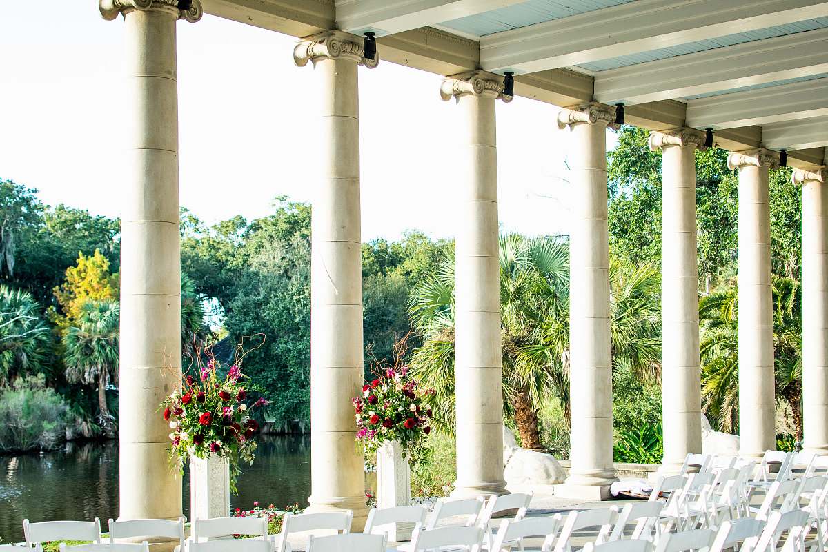 wedding white poles blossom