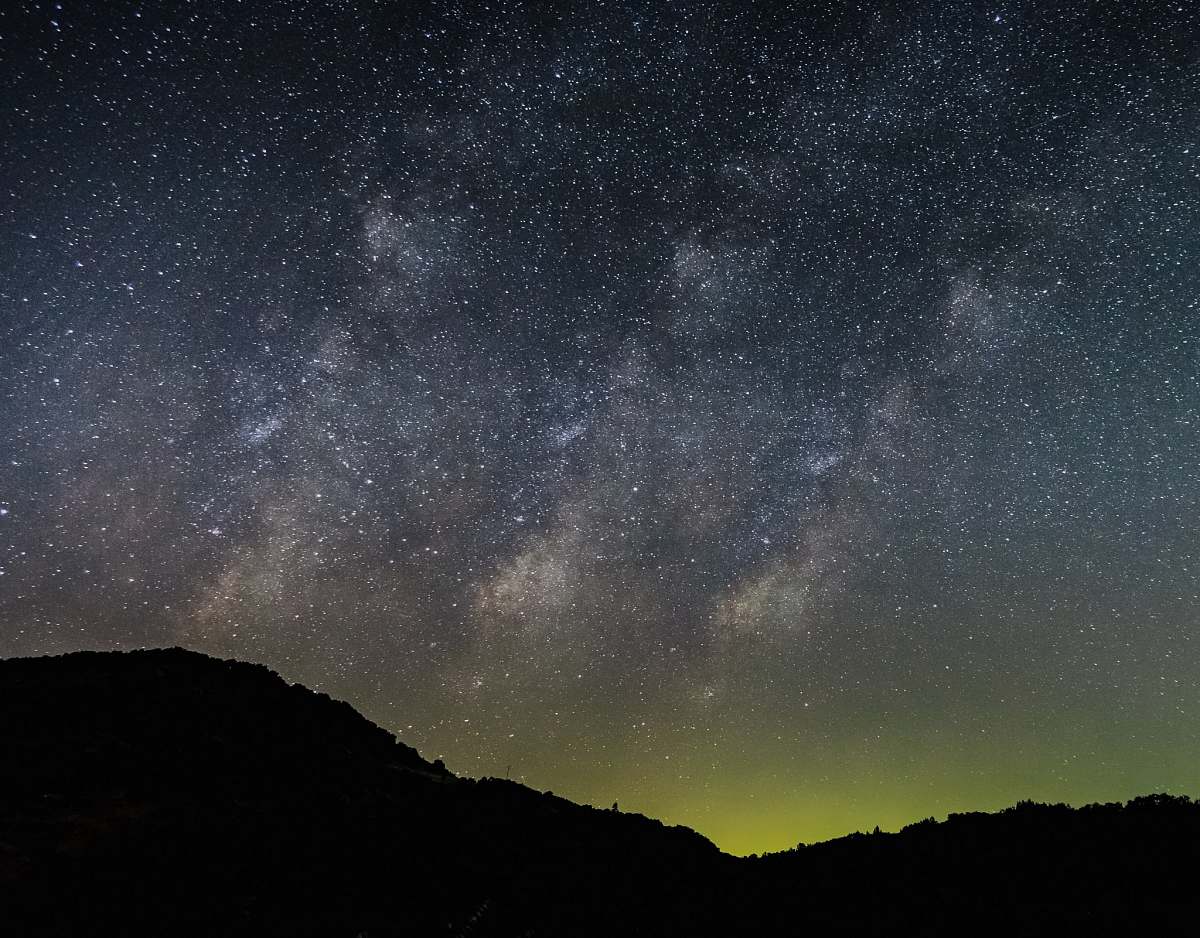 astronomy photo of milkyway above mountain milky way