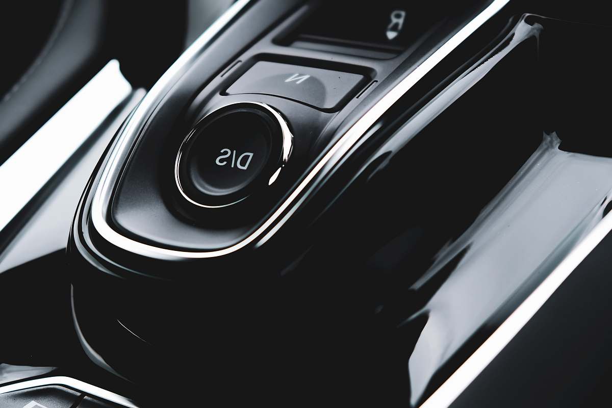 gearshift black and silver car door handle automobile