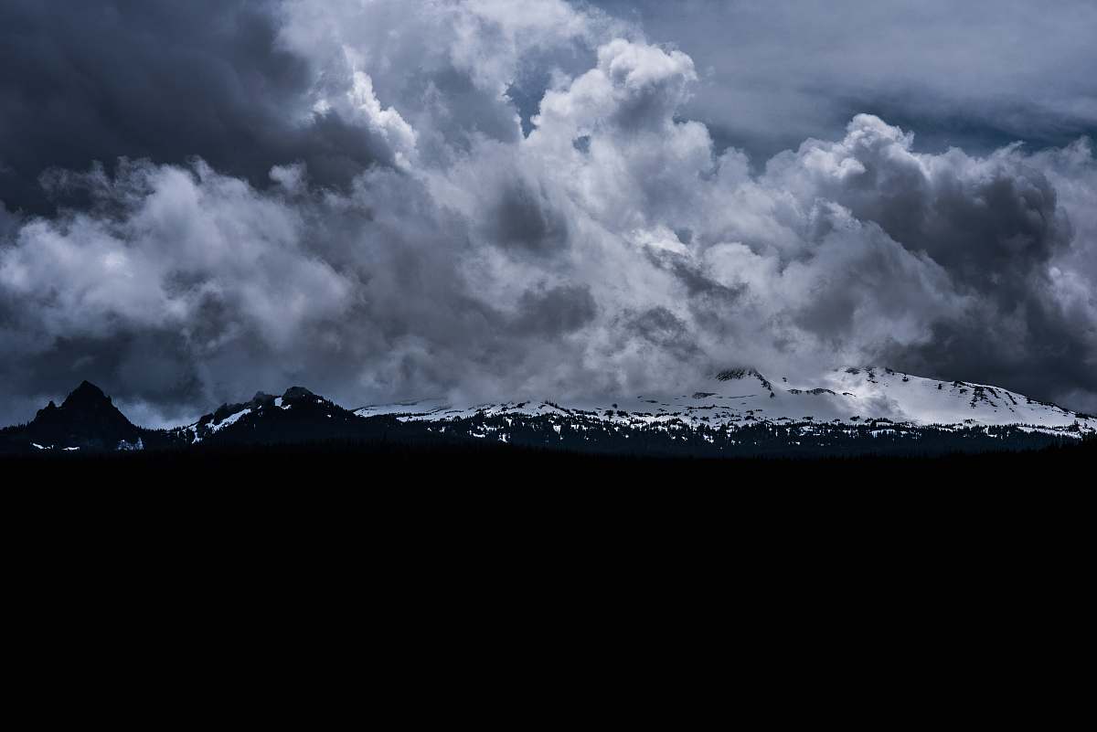 weather silhouette of mountain cloud