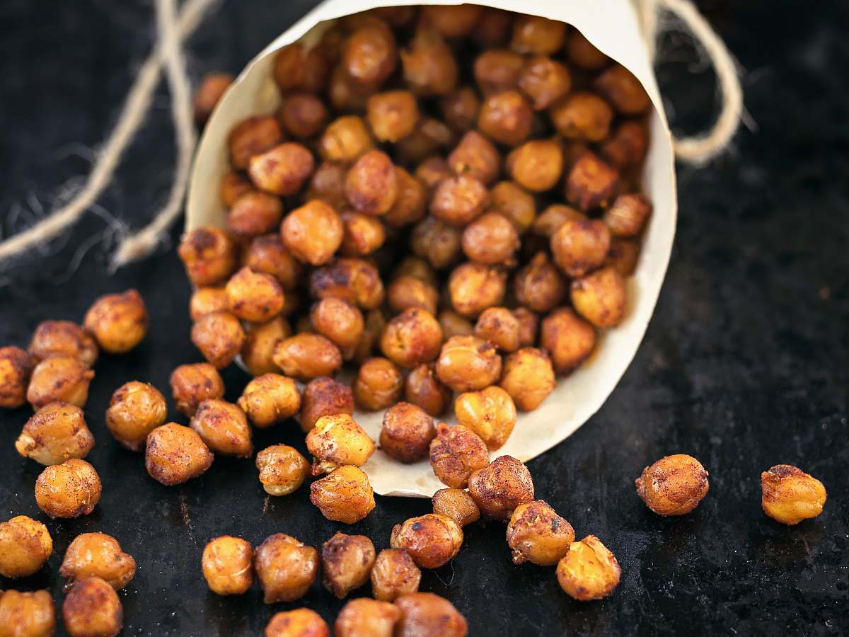 food roasted chickpeas nut