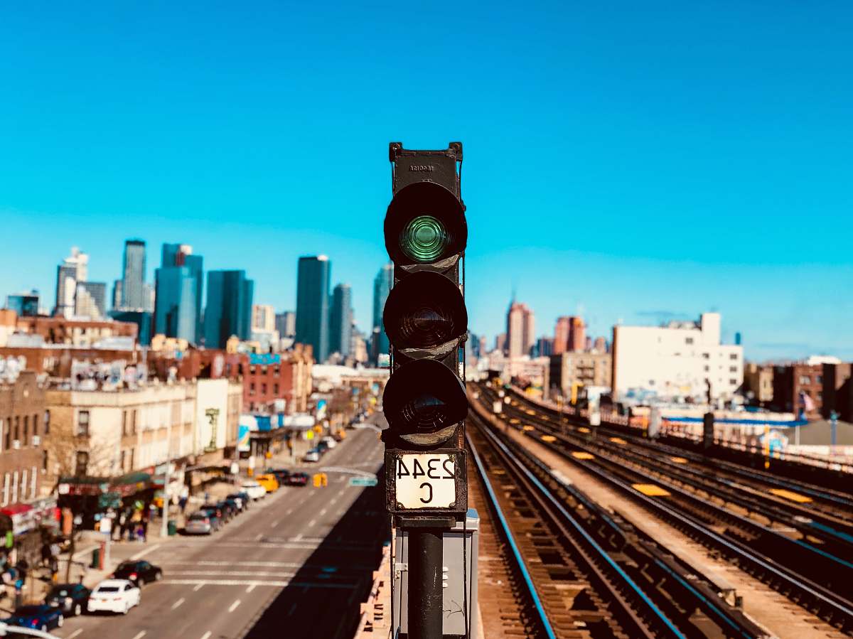 railway green Go traffic light train track