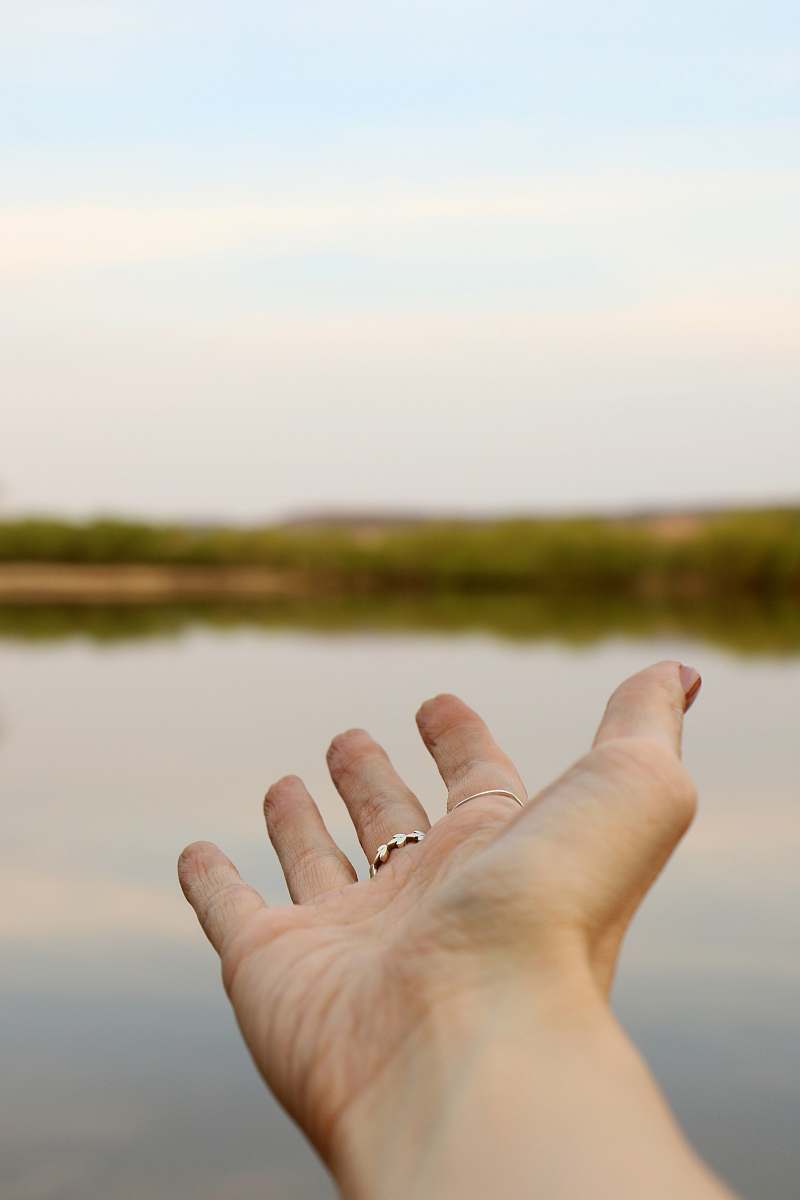 aprilskraal person wearing silver-colored ring south africa