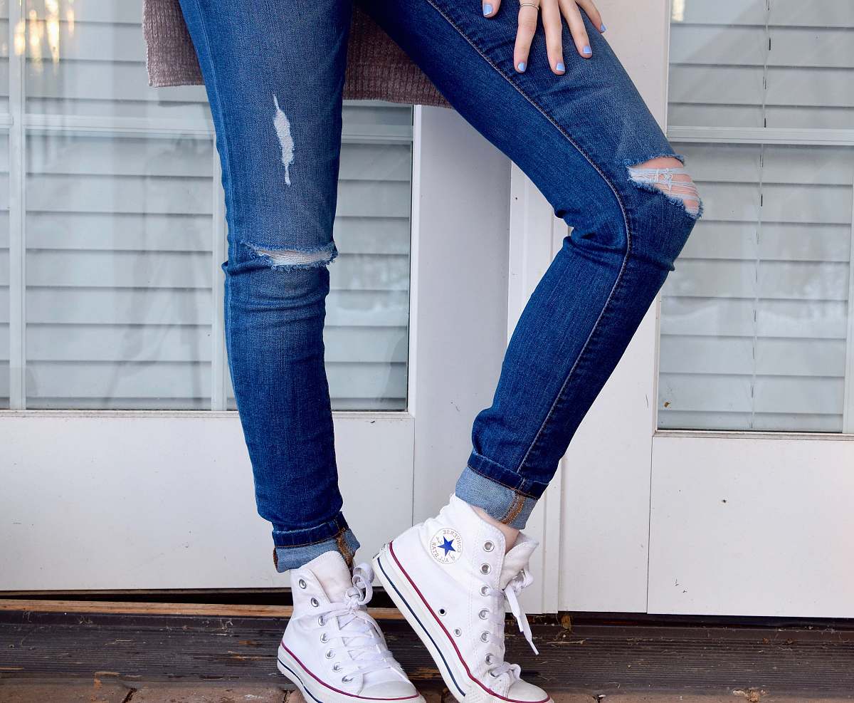 white converse blue jeans