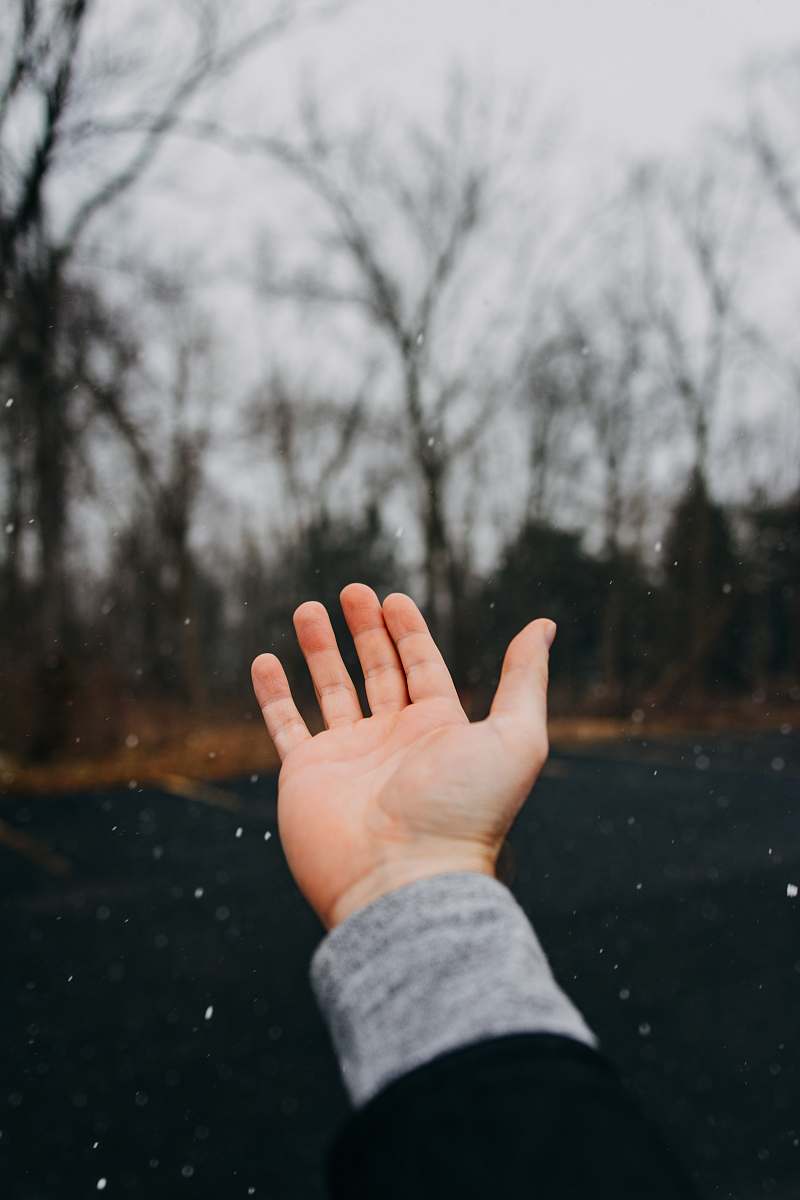 human photo of left person's hand finger