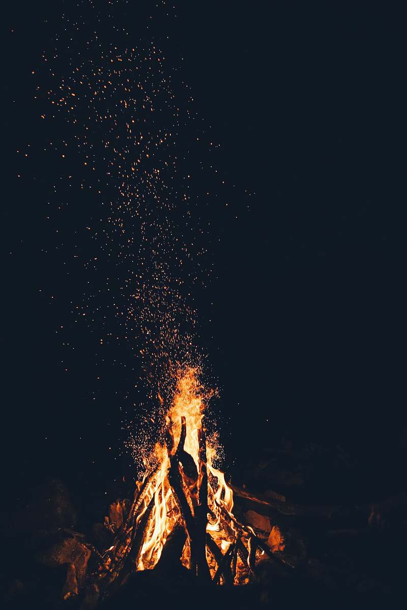 camping bonfire light